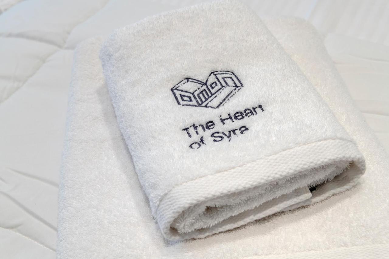 The Heart Of Syra - Your Home In Ermoupolis Eksteriør billede